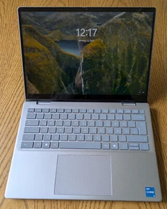 Tablet portátil Dell Inspiron 14 2 en 1, i5 13.Gen 16 GB 1 TB Win 11 pantalla táctil - Imagen 1 de 11