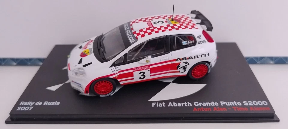 FIAT ABARTH GRANDE PUNTO S2000 Rally de Rusia 2007 - Die Cast Model Scale  1:43 - Изображение 1 из 1
