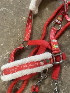 New Christmas Red Fluffy Head Collar And Lead Rope Set Shetland - Picture 1 of 2