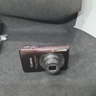 Canon PowerShot SD1300 IS ELPH 12.1MP 4xOptical Zoom Digital Camera - No Charger - Image 1 of 4