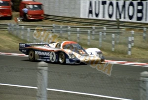 Coche de carreras vintage 35 mm deslizable Porsche 956 Rothmans Le Mans X-4209 - Imagen 1 de 3