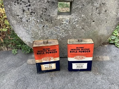2- Latas de polvo de pistola militar mejoradas DuPont de colección #3031 y 4198 Foto 1 de 4
