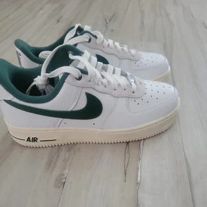 Size 7.5 - Nike Air Force 1 '07 LX Command Force - Gorge Green W - Picture 1 of 7