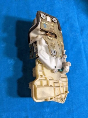 Mecanismo de cierre de puerta trasera derecha Honda Civic 2001-2005 OEM Foto 1 de 4