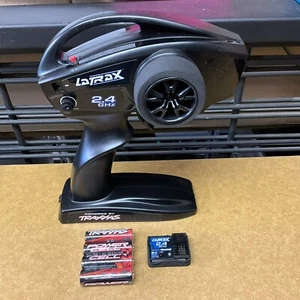 Traxxas 2.4GHz Transmitter/Receiver (New) - Picture 1 of 1