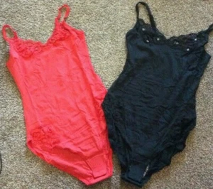 Free People Side of Sass Body - LadyBird rot oder schwarz - verschiedene Größen - Bild 1 von 32