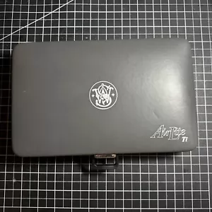 Smith & Wesson AirLite Ti Estuche Gris Titanio Forro Azul Caja Con Cerradura - Imagen 1 de 5