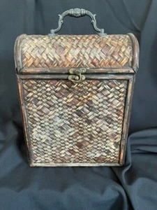 Vintage Wicker & Wood Basket Box Chest Hinged Lid 10"x8"x5" Metal slide closure - Picture 1 of 5