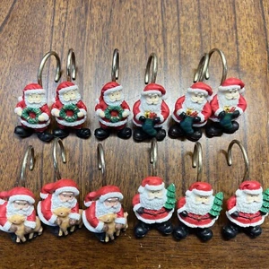 Weihnachtsmann Duschvorhang Kleiderbügel 12. 4 separate Posen.Keramik. - Bild 1 von 11