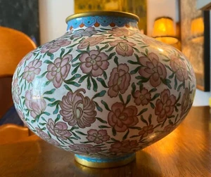 Antique Chinese Cloisonné Thousand Peony Vase - Picture 1 of 3