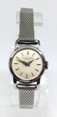 INTERNATIONAL WATCH CO. IWC Mechanische Uhr. 19mm Gehäuse. Beige Zifferblatt. damen. - Bild 1 von 4