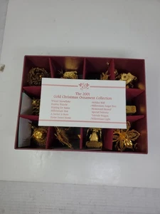 Juego completo de 12 piezas The Danbury Mint 2001 chapado en oro de 23 quilates orbamento de Navidad - Imagen 1 de 14