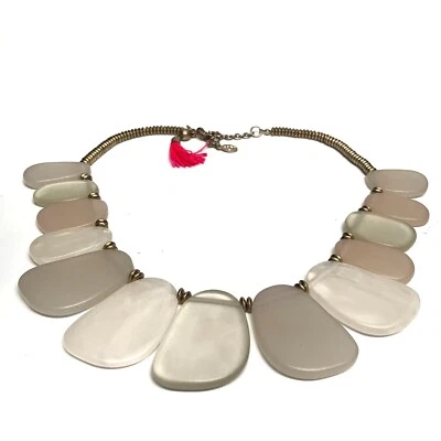 Ann Taylor LOFT Colar Ventilador de Pedra Plana Pastel MSRP $49 - Imagem 1 de 3