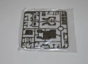 TAMIYA P-47D B/T 1/4 TON 4X4 25214 ⭐PARTS⭐ SPRUE B1-OUTER BODY+HOOD+MORE 1/48 - Picture 1 of 3