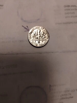 2002 D Dime With Errors CA(America Touching +4 Random Old Pennies  - Image 1 of 4