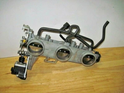 Conjunto de carrocería del acelerador Triumph Tiger 1050 2007-2012, T1240410 Foto 1 de 4