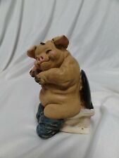  Deko Sammlungsauflösung alte Figur  Schwein Sau auf dem WC mit Signatur Toni