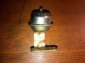 Nuevo de Lote Antiguo 1976 Ford LTD Torino V8 351-400 2100-2150 2bl Carburador Choke Pull-Off Foto 1 de 4