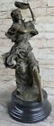 Sculpture en bronze statue originale Milo jeune fille perchée avec son tambourin