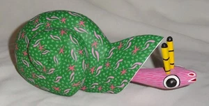 Signierte Edilberto Cortes Schnecke ~ Handarbeit ~ geschnitzte Holzfigur ~ Volkskunst - Bild 1 von 8
