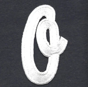 LETTERS -White Script  2" Letter "O" - Iron On Embroidered Applique - Picture 1 of 1