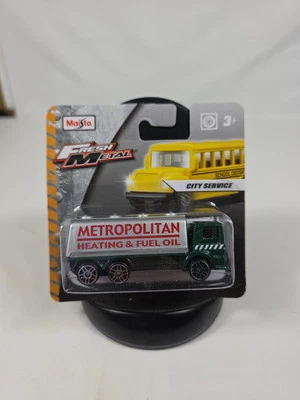 Maisto Gas Tanker Metropolitan Calefacción y Fuel Oil 1/64 Diecast Nuevo  Foto 1 de 2