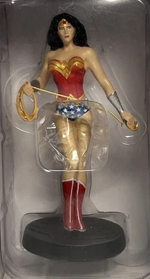 Estatueta em miniatura Eaglemoss DC Comics Mulher Maravilha 4” 2008 - Imagem 1 de 4