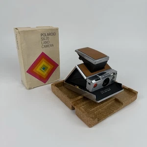 Cámara terrestre Polaroid SX-70 de colección exterior de cuero/metal - SIN PROBAR - Imagen 1 de 9