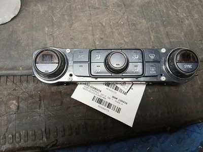 Chevrolet Silverado 2500 2019 control de temperatura 3069178 Foto 1 de 4