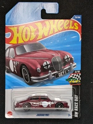 Jaguar MK1 2025 Hot Wheels granate HW día de carrera 2/10 Foto 1 de 2