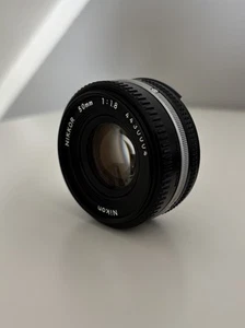 Objetivo Nikon Nikkor 50 mm f/1,8 AI Pancake - Hecho en Japón - Imagen 1 de 9