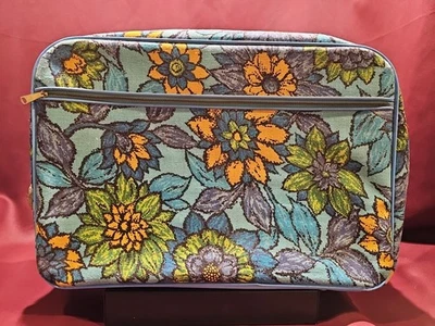 Vintage 1960's Bantam Travelware Hippie Flower Power Suitcase Boho, Canvas & Key - Image 1 of 4