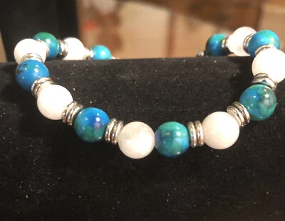 Pulsera piedra natural piedra lunar y cristal crisocola con cuentas. Foto 1 de 4