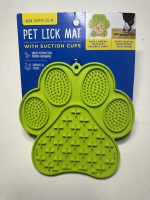 Pet Lick Mat With Suction Cups - Image 1 of 2