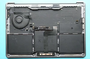 MacBook Pro A1708 2017 13" GREY Palmrest + Touchpad + Keyboard + Battery REF019 - Picture 1 of 9