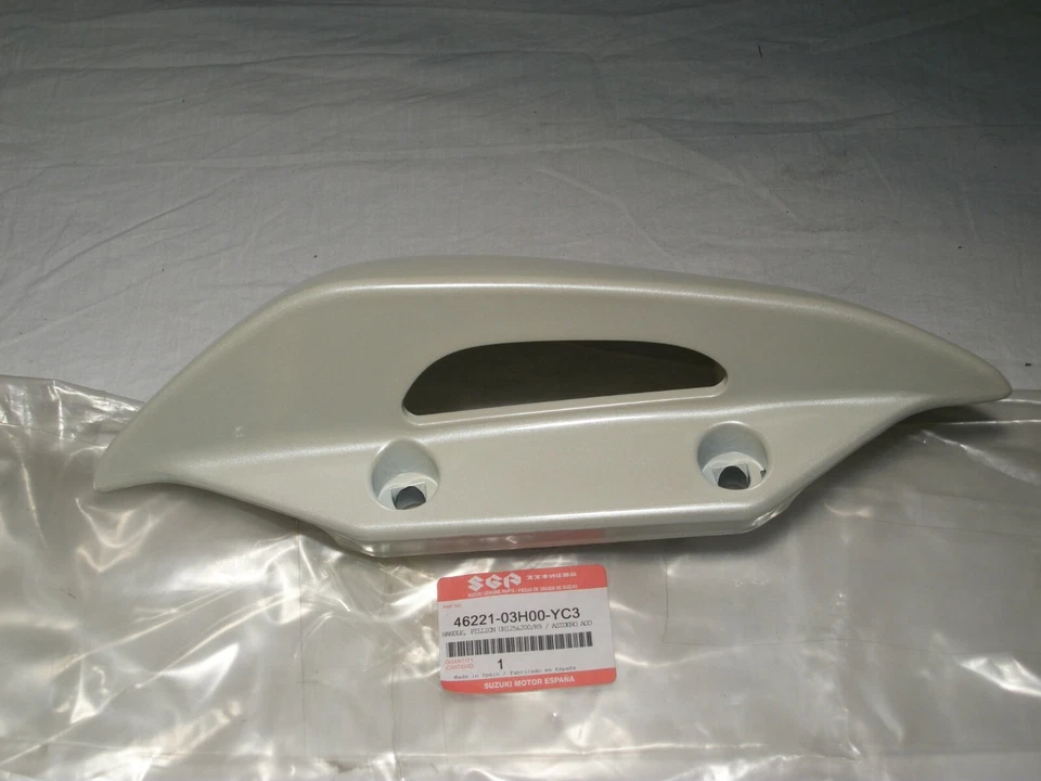 SUZUKI réf: 46221-03H00-YC3 poignée de selle gauche blanc pour BURGMAN 125/200 - Photo 1/1