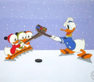 HOCKEY DONALD DUCK NEPHEWS stick puck WALT DISNEY ANIMATION drawing cel SERICEL - Picture 1 of 4