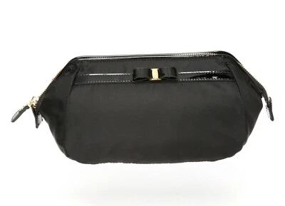 Estuche de maquillaje Salvatore Ferragamo para mujer con lazo negro L19416 Foto 1 de 4