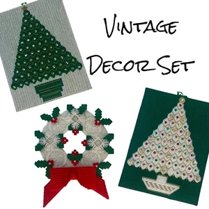 Juego de 3 decoraciones navideñas retro de plástico vintage para abuela arte de fibra de ganchillo - Imagen 1 de 15