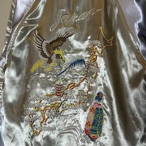 NEW Sukajan XL Japan Map Eagle Maiko Fuji Embroidered Satin Beige Souvenir - Picture 1 of 10