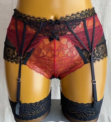 Conjunto de bragas y tirantes Ann Summers LOVE PASSION, encaje floral negro/rojo UK16 nuevo Foto 1 de 4