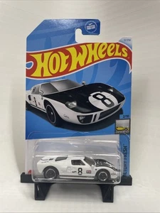 Hot Wheels Ford Gt40 Factory Fresh Series 2/10 White Diecast 1:64 Scale New - Picture 1 of 1