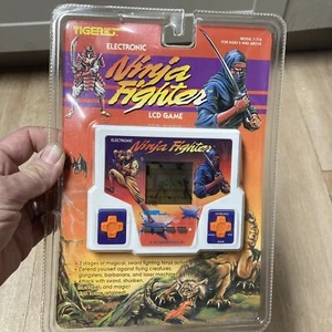 VTG Tiger Electronics Ninja Fighter LCD Game 1991 121422DMT - Picture 1 of 3