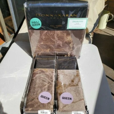 Donna Karan Sanctuary Mink 3pc Full/Queen Duvet Cover & Standard Shams - Image 1 of 4