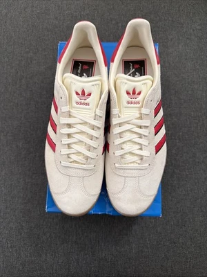 adidas Gazelle Manchester United - Men's (Cream/Core Black) - image 1 of 4