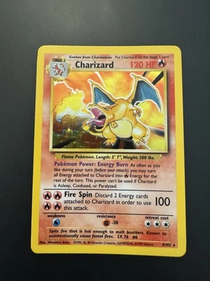 Charizard 004/102 Base Set Holo - Image 1 of 4