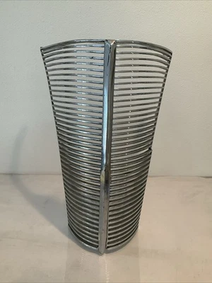 1940 Genuine FORD DELUXE GRILLE - As Is READ Restoration Rat Rod - Image 1 of 4