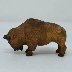 VINTAGE UNIQUE HAND CARVED WOOD BUFFALO BISON FIGURINE MAY 5.25" - Picture 1 of 7