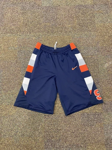 Vintage Nike Syracuse Orangemen Men’s Size Small Embroidered Basketball Shorts Cover