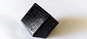FORD ED- EF- EL - XR6- XR8 - XG- XH FALCON NEW GENUINE FORD FLASHER RELAY - Picture 1 of 4